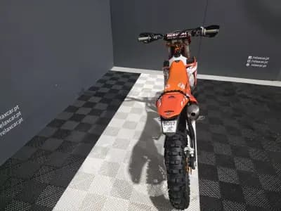 Vendo mota KTM SX 300 2023 - 10500 EUR, 77 km - AUTO.MOTO.pt