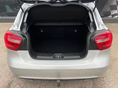 Vendo Mercedes-Benz A 180 2014 - 14900 EUR, 166678 km - AUTO.MOTO.pt