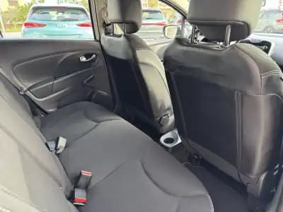 Sell Renault Clio Sport Tourer 2015 - 8750 EUR, 190000 km - AUTO.MOTO.pt