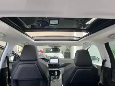 Vendo Peugeot 5008 2017 - 22500 EUR, 161123 km - AUTO.MOTO.pt
