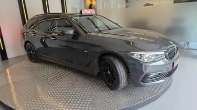 Vendo BMW 520 2018 - 23900 EUR, 284762 km - AUTO.MOTO.pt