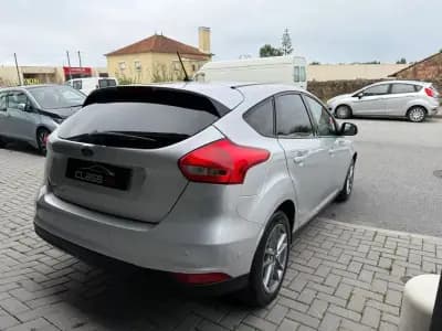 Vendo Ford Focus 2018 - 13850 EUR, 68388 km - AUTO.MOTO.pt