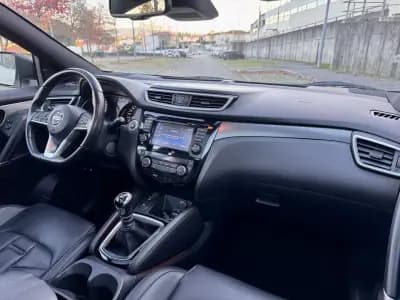 Vendo Nissan Qashqai 2018 - 17990 EUR, 97000 km - AUTO.MOTO.pt