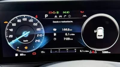 Vendo Kia Sportage 2024 - 34990 EUR, 5360 km - AUTO.MOTO.pt