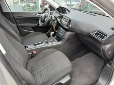 Vendo Peugeot 308 SW 2014 - 8350 EUR, 183107 km - AUTO.MOTO.pt