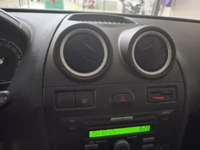 Vendo Ford Fiesta 2006 - 4500 EUR, 91140 km - AUTO.MOTO.pt