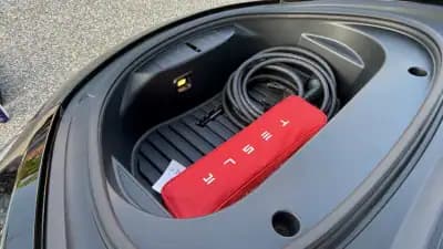 Vendo Tesla Model 3 2022 - 31900 EUR, 57000 km - AUTO.MOTO.pt