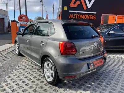Vendo Volkswagen Polo 2014 - 9950 EUR, 144688 km - AUTO.MOTO.pt
