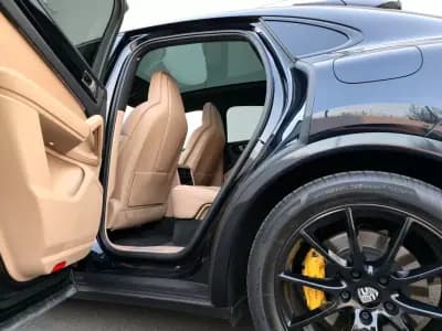 Vendo Porsche Cayenne Coupé 2021 - 89900 EUR, 57000 km - AUTO.MOTO.pt