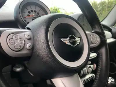 Vendo MINI 2008 - 7999 EUR, 300000 km - AUTO.MOTO.pt