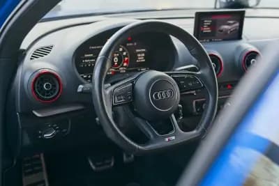 Sell Audi S3 Limousine 2017 - 34990 EUR, 139000 km - AUTO.MOTO.pt