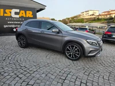 Vendo Mercedes-Benz GLA 200 2014 - 20790 EUR, 117000 km - AUTO.MOTO.pt