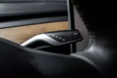 Sell Tesla Model Y 2023 - 37990 EUR, 39034 km - AUTO.MOTO.pt