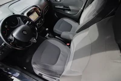 Sell Renault Captur 2015 - 12990 EUR, 130000 km - AUTO.MOTO.pt