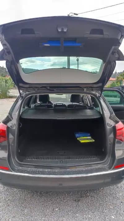 Vendo Opel Astra Sports Tourer 2016 - 9998 EUR, 162378 km - AUTO.MOTO.pt