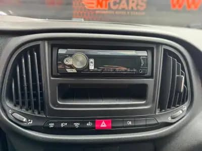 Vendo Fiat Doblo 2019 - 7900 EUR, 191383 km - AUTO.MOTO.pt