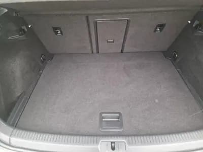 Vendo Volkswagen Golf 2019 - 18999 EUR, 139668 km - AUTO.MOTO.pt