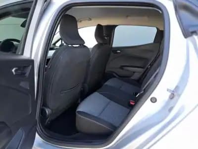 Vendo Renault Clio 2023 - 14900 EUR, 55991 km - AUTO.MOTO.pt