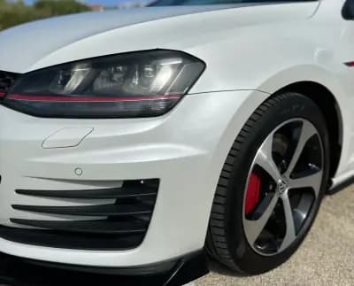 Sell Volkswagen Golf 2013 - 19990 EUR, 191239 km - AUTO.MOTO.pt