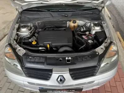 Vendo Renault Clio 2005 - 3990 EUR, 149000 km - AUTO.MOTO.pt