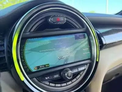 Sell MINI 2015 - 18900 EUR, 132000 km - AUTO.MOTO.pt