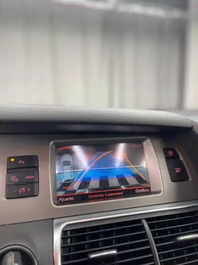 Vendo Audi Q7 2007 - 12250 EUR, 284000 km - AUTO.MOTO.pt