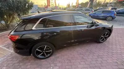 Vendo Audi e-tron 2019 - 27990 EUR, 99000 km - AUTO.MOTO.pt