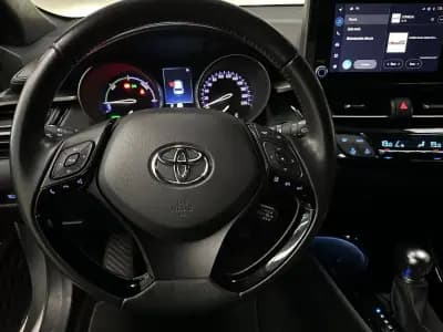 Vendo Toyota C-HR 2023 - 26800 EUR, 29000 km - AUTO.MOTO.pt