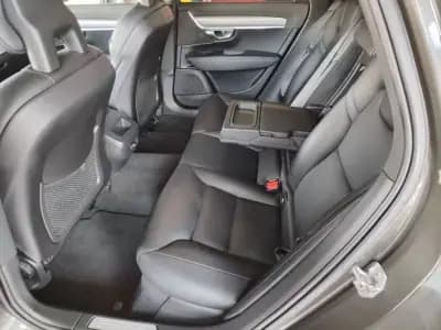 Sell Volvo V90 2018 - 20990 EUR, 188000 km - AUTO.MOTO.pt