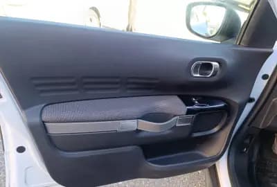 Sell Citroën C4 Cactus 2016 - 10500 EUR, 114000 km - AUTO.MOTO.pt