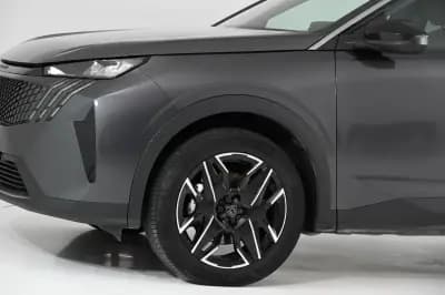 Vendo Peugeot 5008 2025 - 34450 EUR, 30000 km - AUTO.MOTO.pt