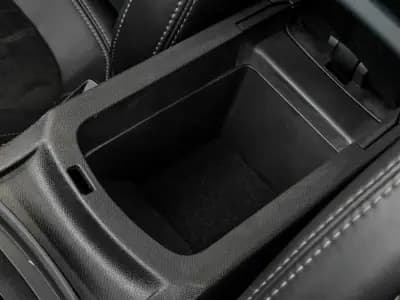 Vendo Peugeot 308 2018 - 12950 EUR, 134000 km - AUTO.MOTO.pt