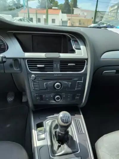 Vendo Audi A4 2008 - 7980 EUR, 347650 km - AUTO.MOTO.pt