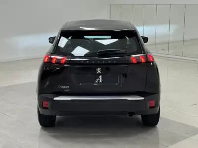 Vendo Peugeot 2008 2021 - 17890 EUR, 103000 km - AUTO.MOTO.pt