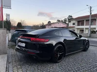 Vendo Porsche Panamera 2020 - 81990 EUR, 59987 km - AUTO.MOTO.pt