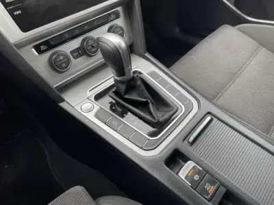 Vendo Volkswagen Passat Variant 2018 - 19990 EUR, 177800 km - AUTO.MOTO.pt