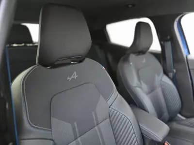 Sell Renault Clio 2024 - 21900 EUR, 57020 km - AUTO.MOTO.pt