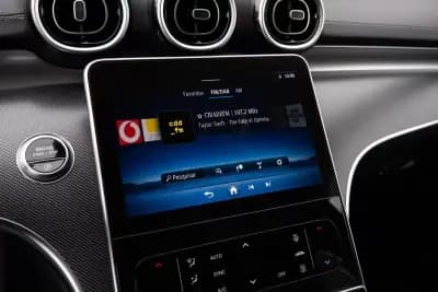 Vendo Mercedes-Benz C 200 2023 - 34900 EUR, 117000 km - AUTO.MOTO.pt