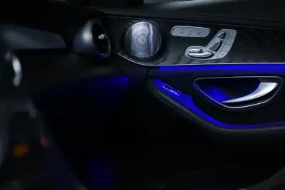 Vendo Mercedes-Benz C 300 2020 - 25500 EUR, 203000 km - AUTO.MOTO.pt