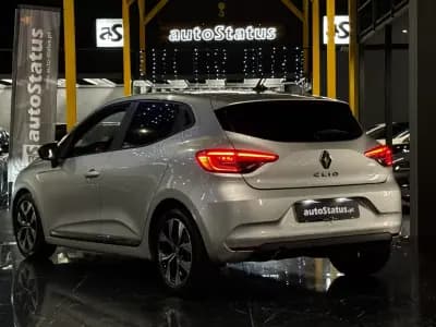 Sell Renault Clio 2023 - 14990 EUR, 109400 km - AUTO.MOTO.pt