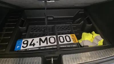 Vendo Mercedes-Benz GLK 250 2011 - 19900 EUR, 170359 km - AUTO.MOTO.pt