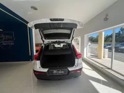 Vendo Volvo XC 40 2023 - 36900 EUR, 26000 km - AUTO.MOTO.pt