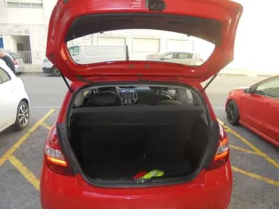 Vendo Hyundai i20 2011 - 5500 EUR, 141000 km - AUTO.MOTO.pt