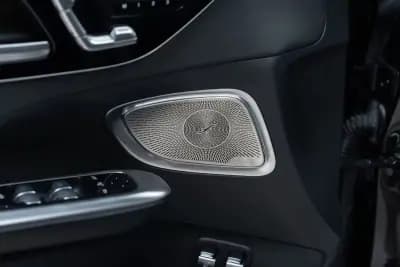 Vendo Mercedes-Benz C 300 2022 - 42950 EUR, 63000 km - AUTO.MOTO.pt