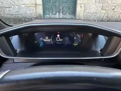 Vendo Peugeot e-208 2020 - 17500 EUR, 77000 km - AUTO.MOTO.pt