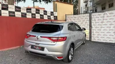 Vendo Renault Mégane 2021 - 13900 EUR, 199000 km - AUTO.MOTO.pt
