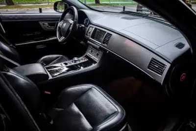 Sell Jaguar XF 2010 - 13990 EUR, 241933 km - AUTO.MOTO.pt