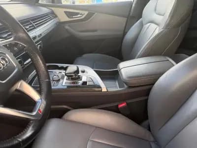 Vendo Audi Q7 2015 - 32900 EUR, 220901 km - AUTO.MOTO.pt