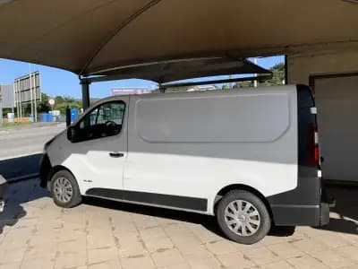 Sell Nissan NV300 2017 - 13500 EUR, 203327 km - AUTO.MOTO.pt