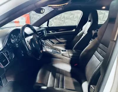 Sell Porsche Panamera 2015 - 43990 EUR, 110565 km - AUTO.MOTO.pt